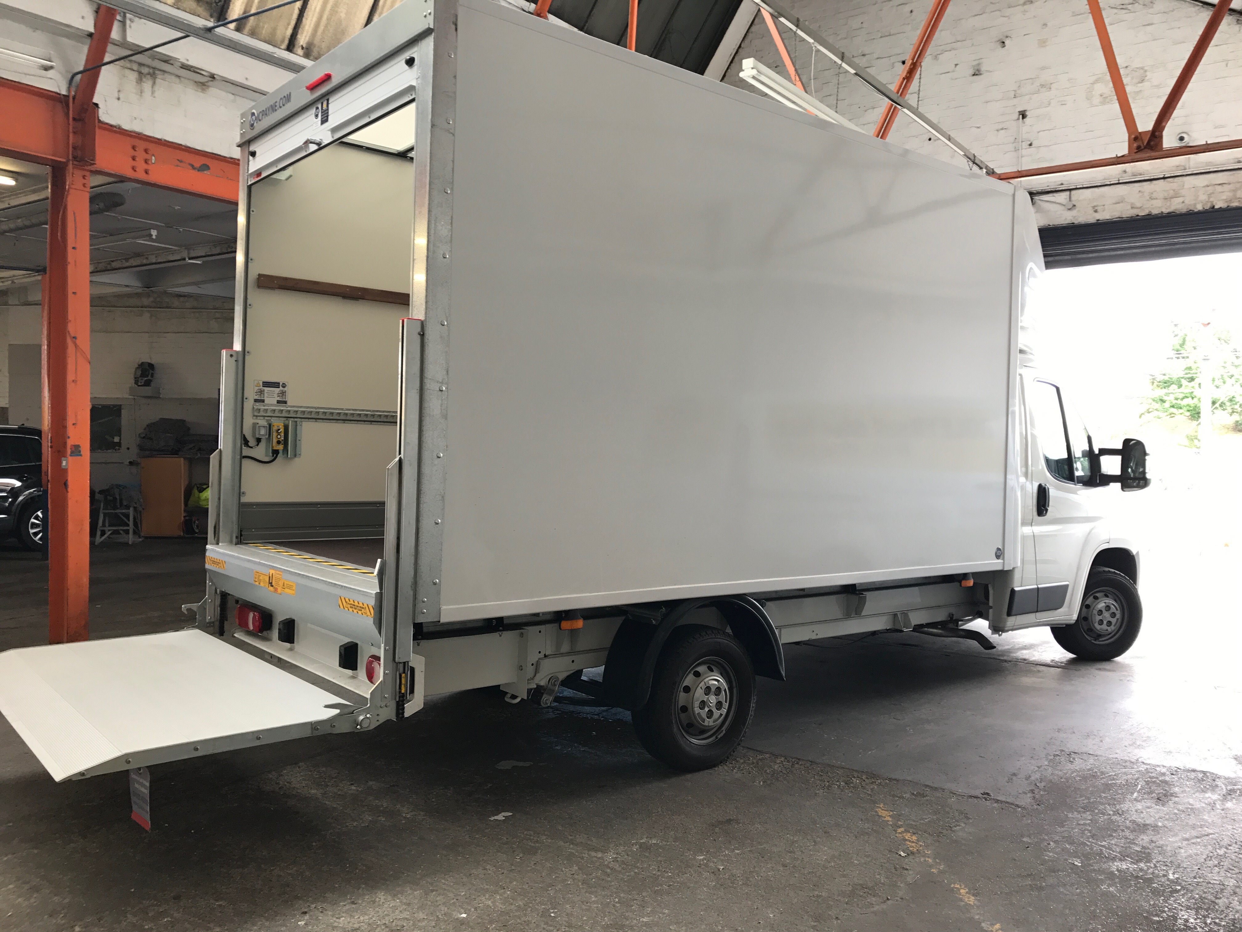 Citroen Relay Luton Box With Tail Lift For Hire In E3 E4